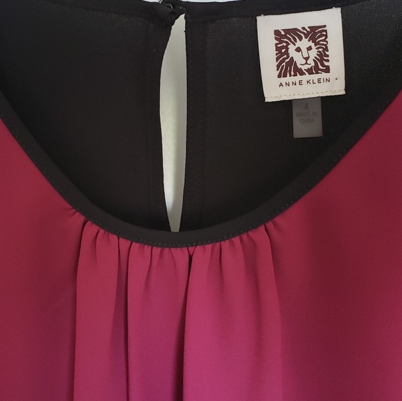 Anne Klein Burgundy & Black Pleated Blouse - Picture 5 of 8